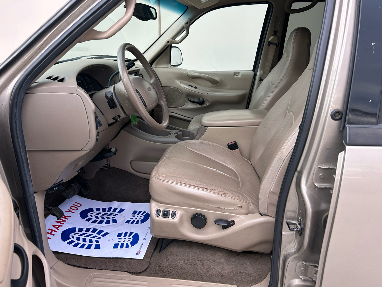 Ford Expedition XLT 4WD 2001