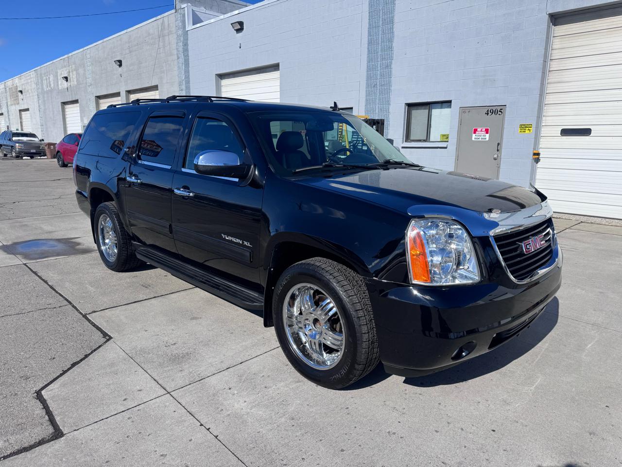 GMC Yukon XL SLT-1 1/2 Ton 4WD 2010