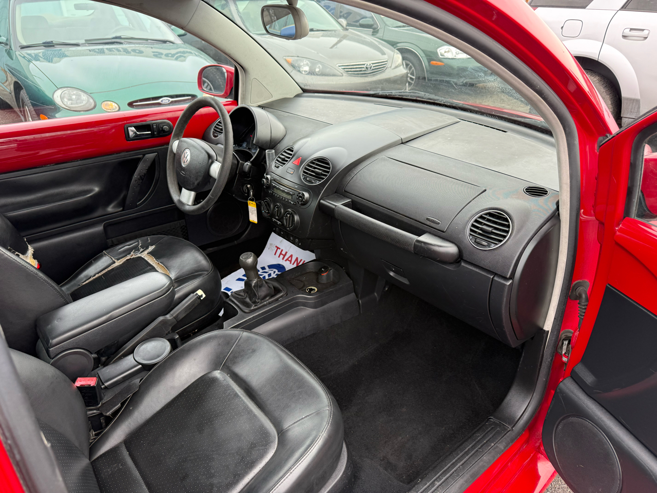 Volkswagen New Beetle S 2008