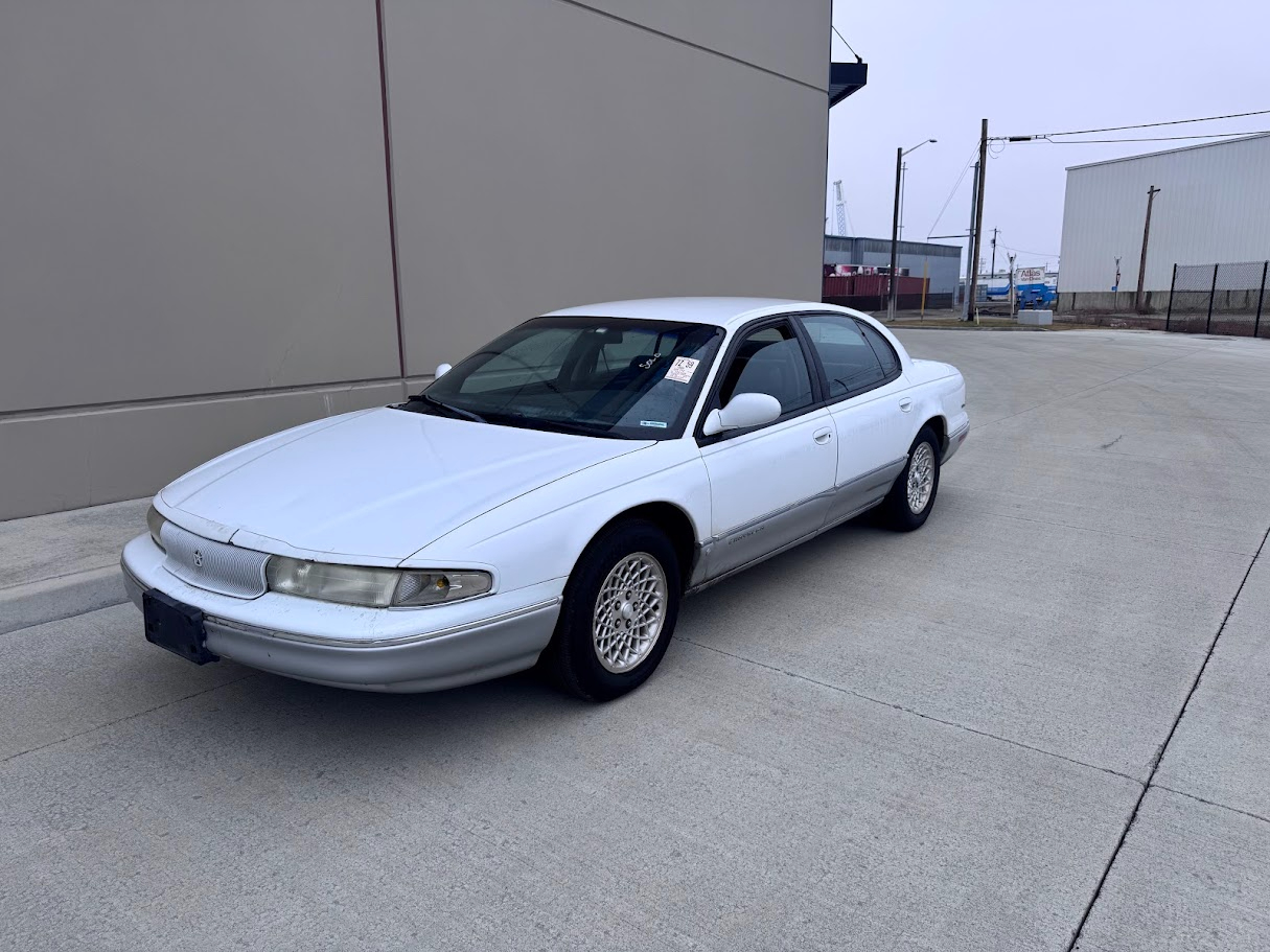 Chrysler LHS Sedan 1995