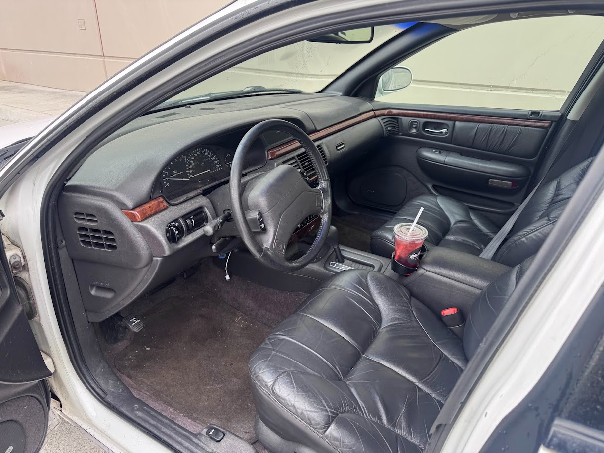 Chrysler LHS Sedan 1995