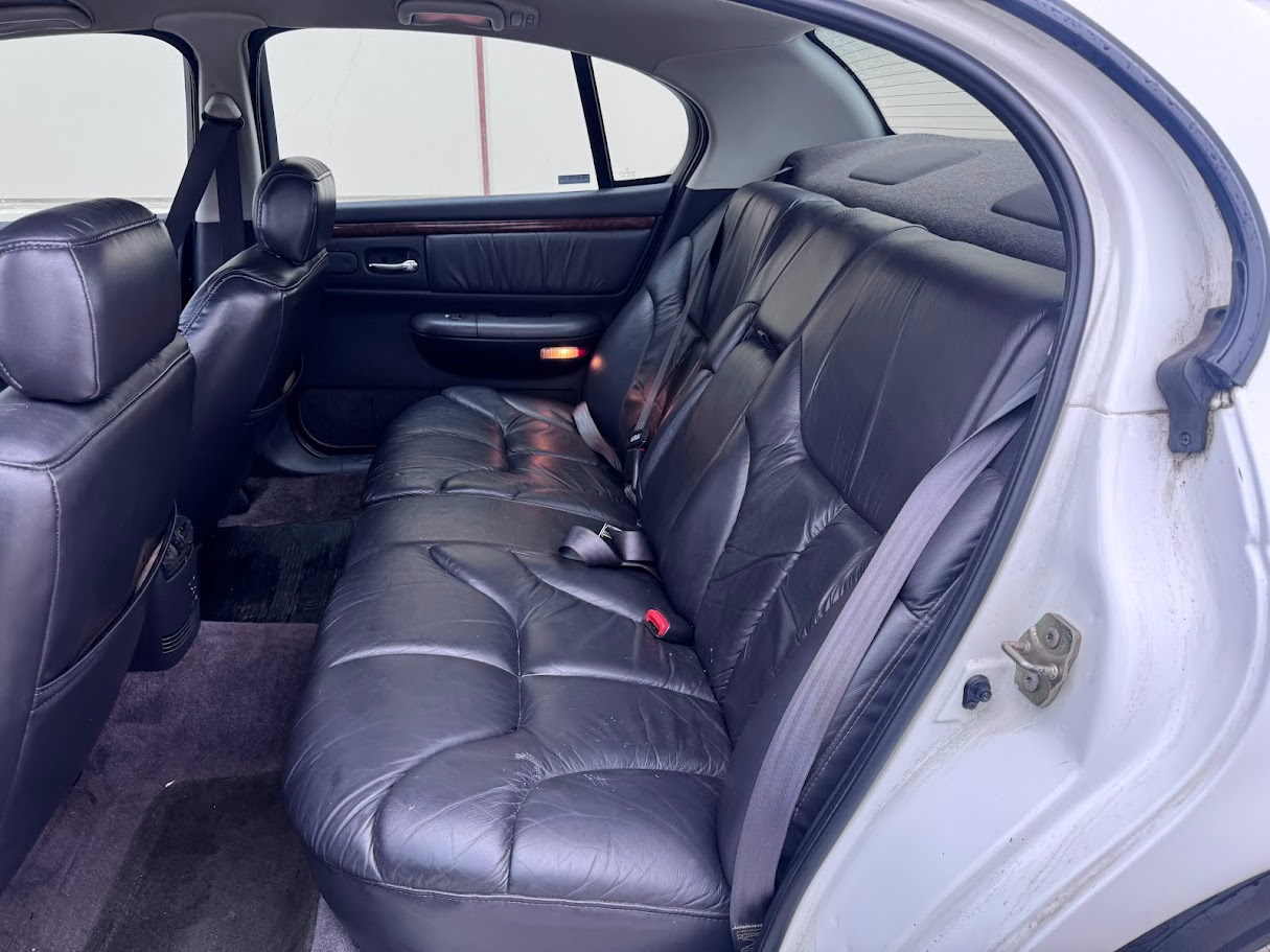 Chrysler LHS Sedan 1995