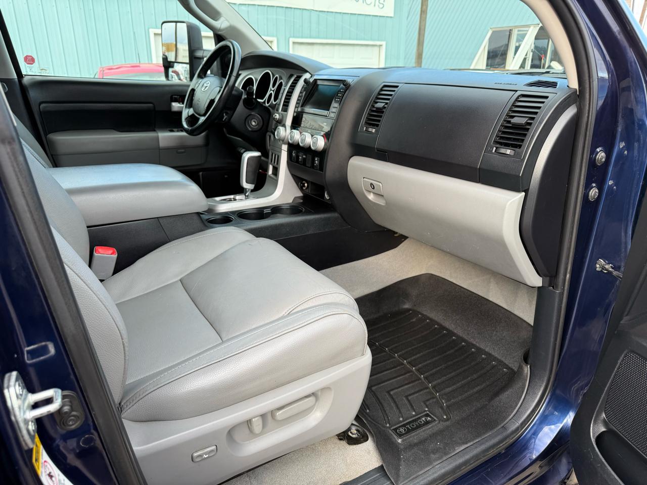 Toyota Tundra Limited CrewMax 6AT 4WD 2007