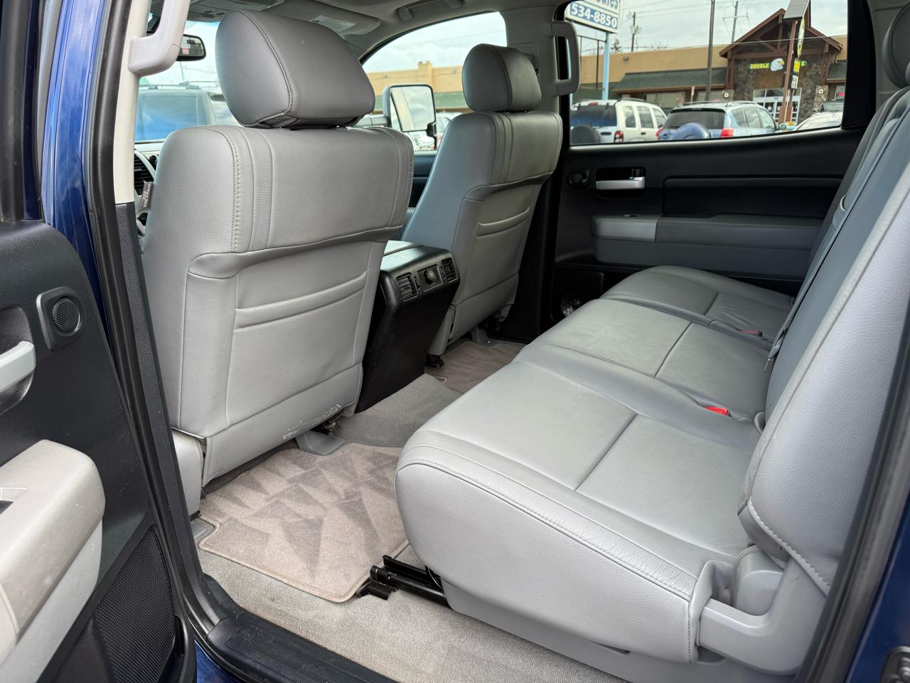 Toyota Tundra Limited CrewMax 6AT 4WD 2007