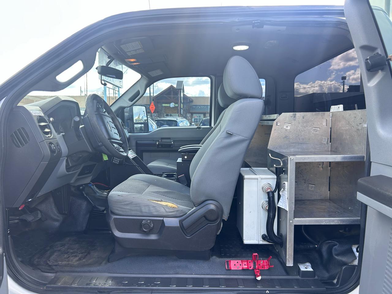 Ford F-250 SD XL SuperCab Long Bed 4WD 2016