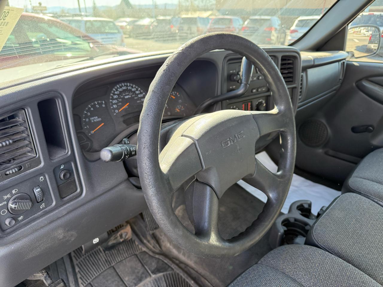 GMC Sierra 1500 Work Truck Long Bed 2WD 2003