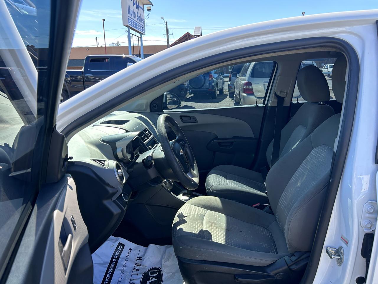 Chevrolet Sonic LS Auto Sedan 2016