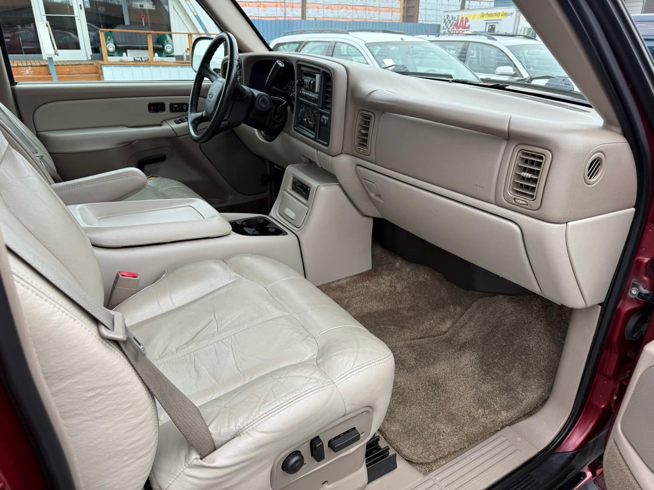 Chevrolet Tahoe 4WD 2002