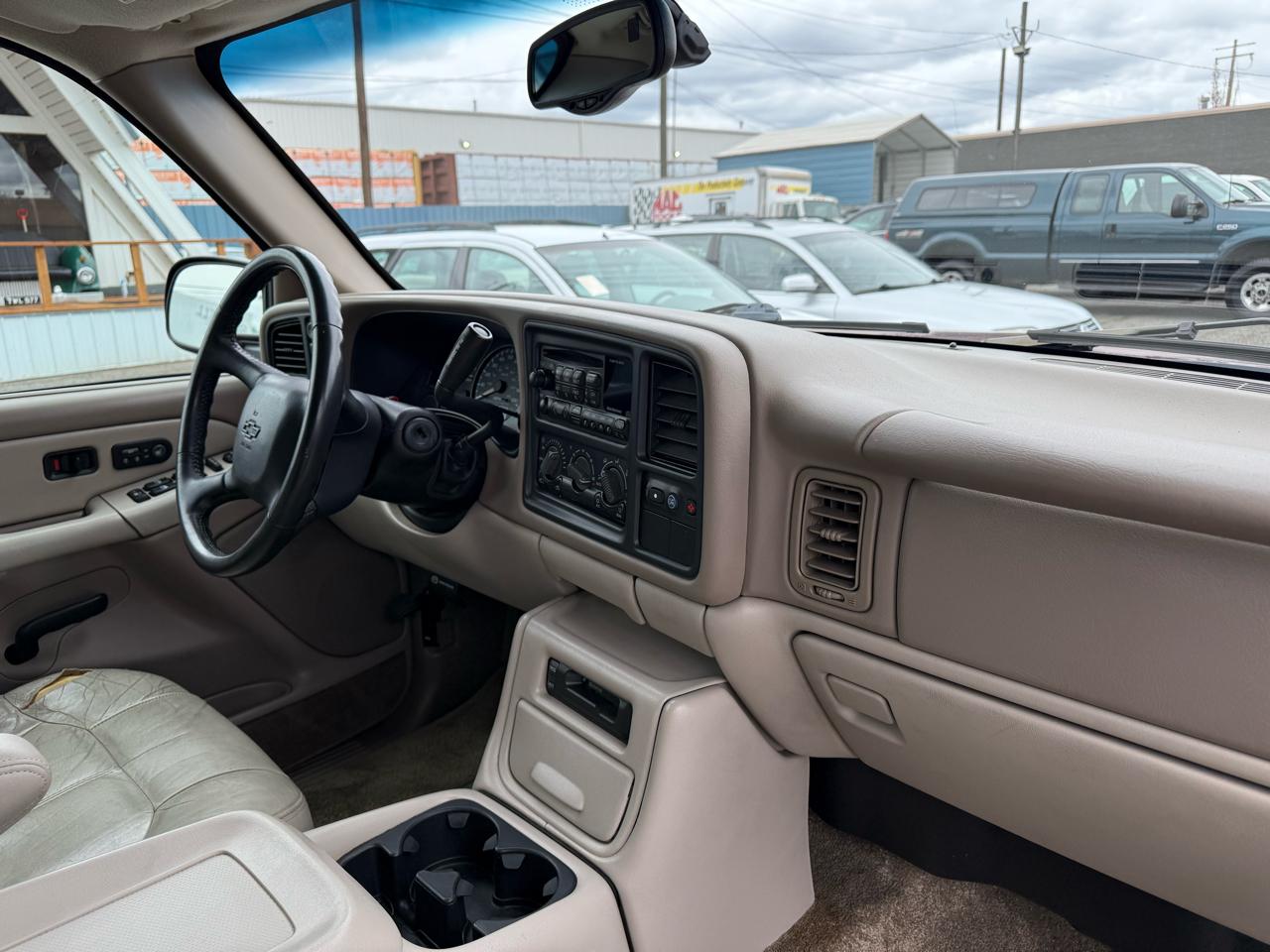 Chevrolet Tahoe 4WD 2002