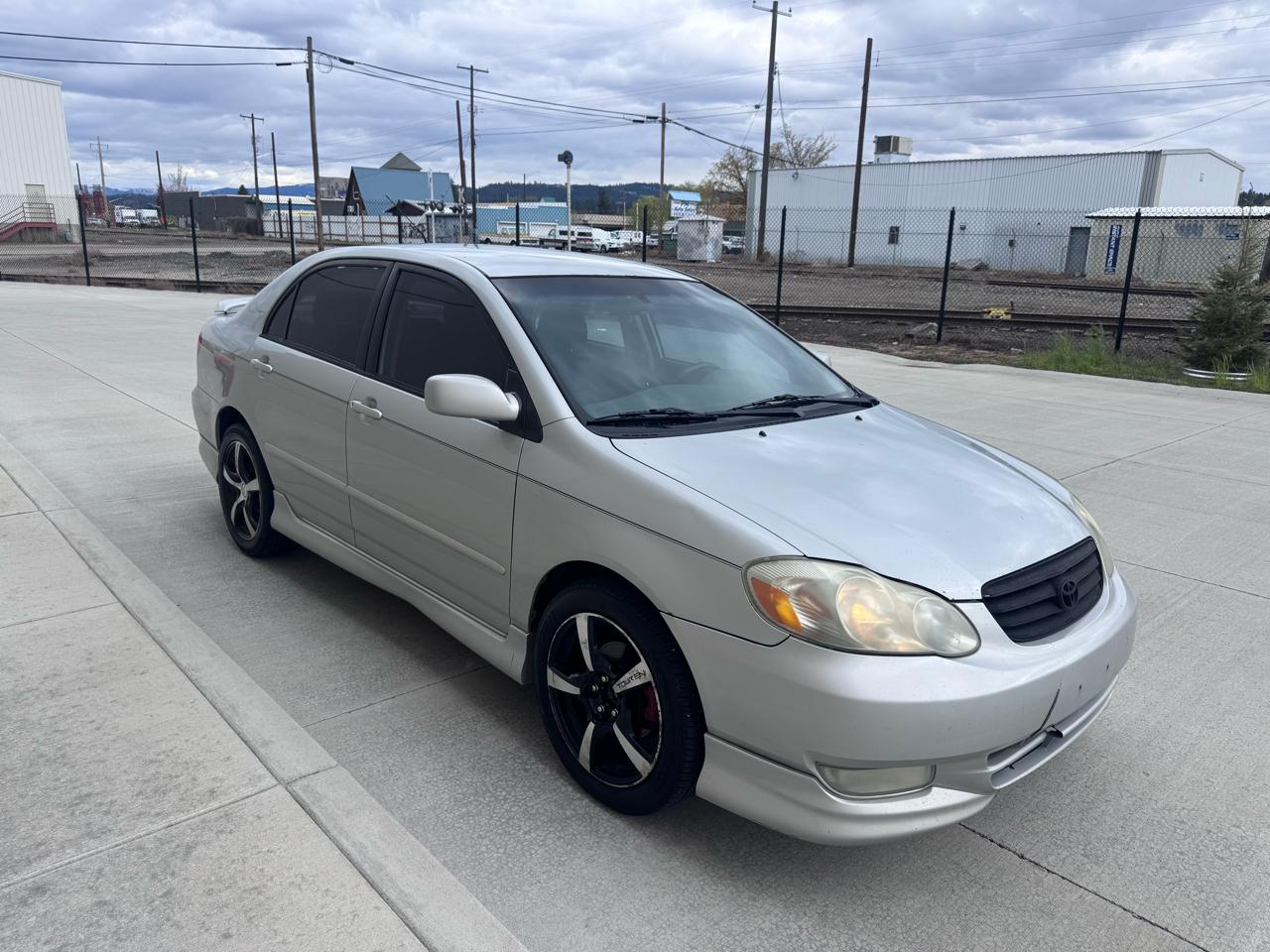 Toyota Corolla CE 2003