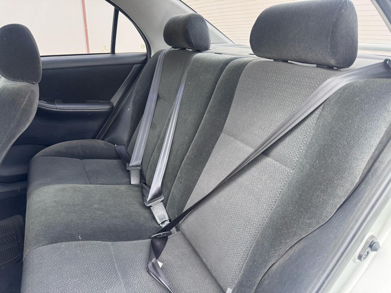 Toyota Corolla CE 2003