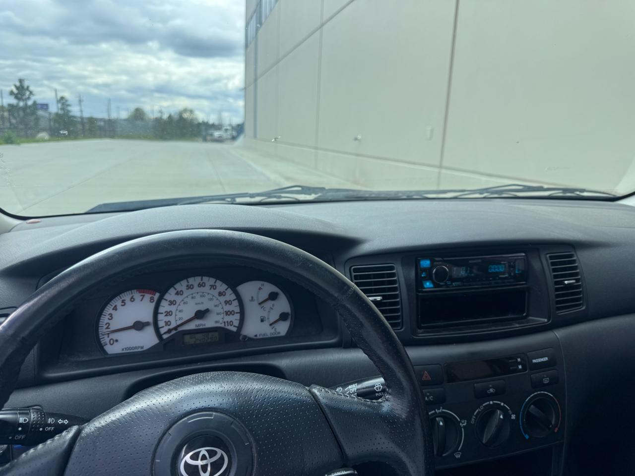 Toyota Corolla CE 2003