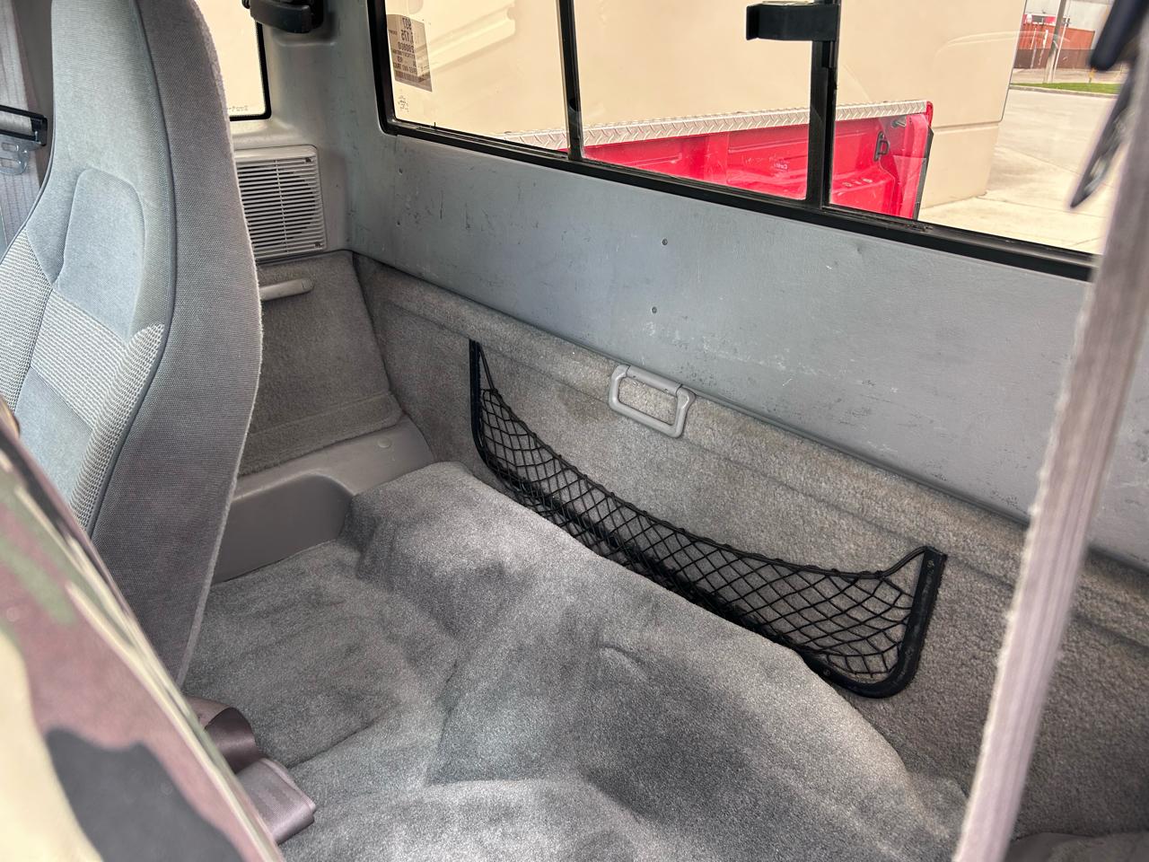 Mazda B-Series B4000 Cab Plus 4WD 1997