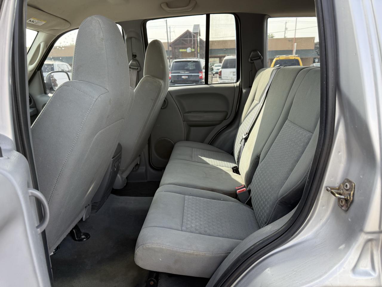 2006 Jeep Liberty Sport - Photo 10