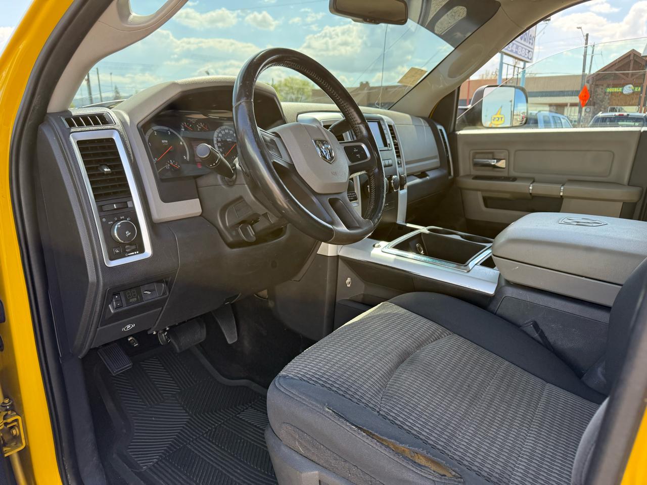 RAM 3500 ST Crew Cab SWB 4WD 2011