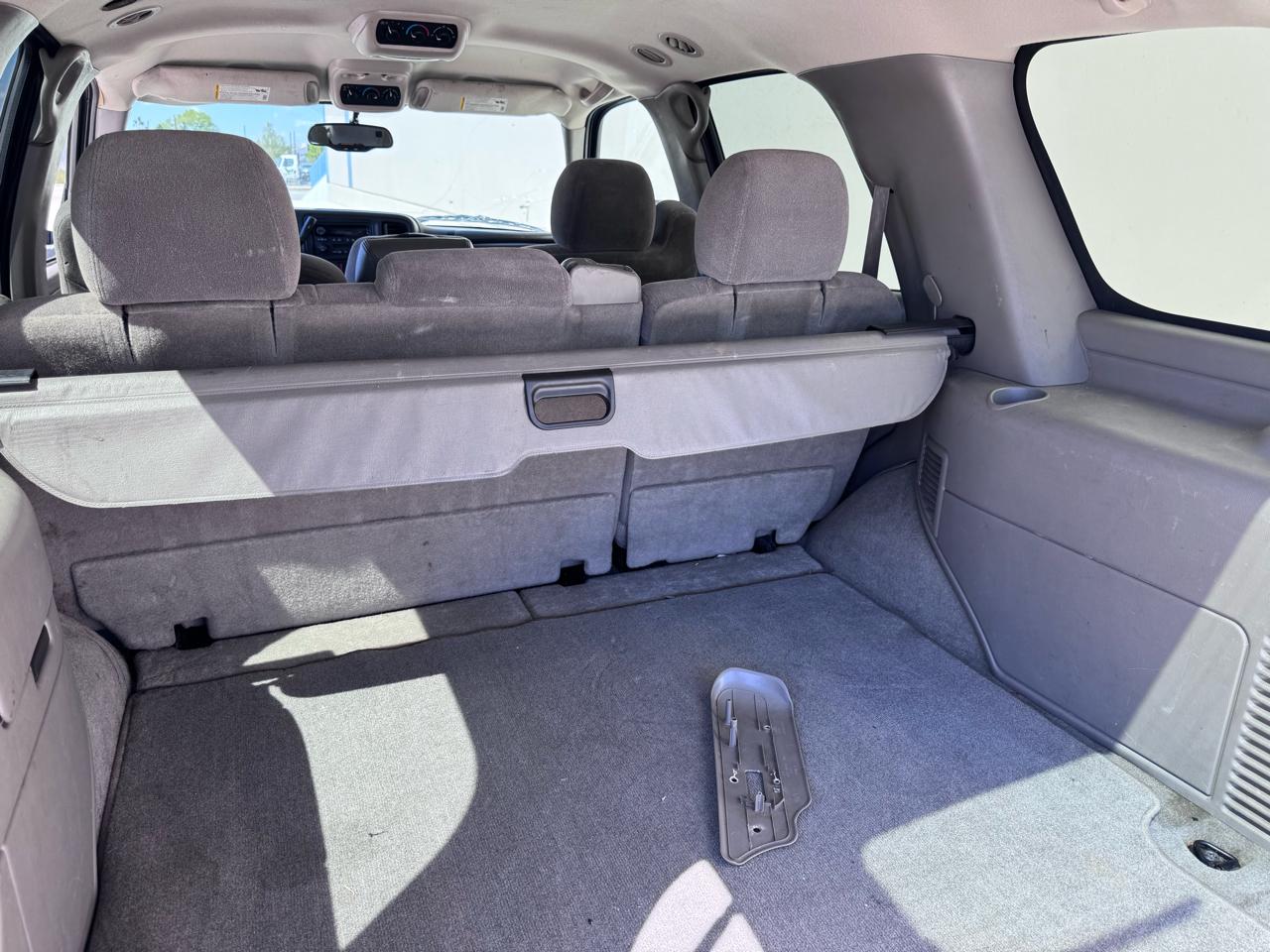 Chevrolet Tahoe 4WD 2004