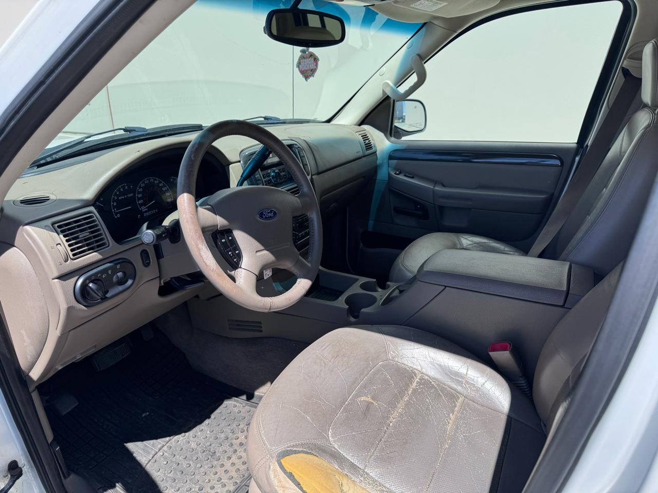Ford Explorer Limited 4WD 2002