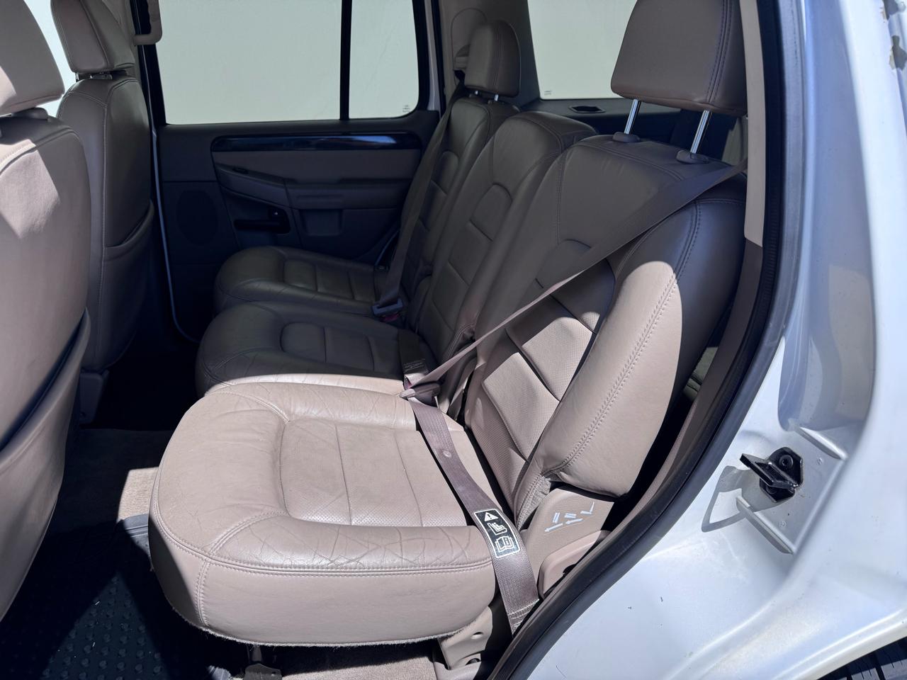 Ford Explorer Limited 4WD 2002