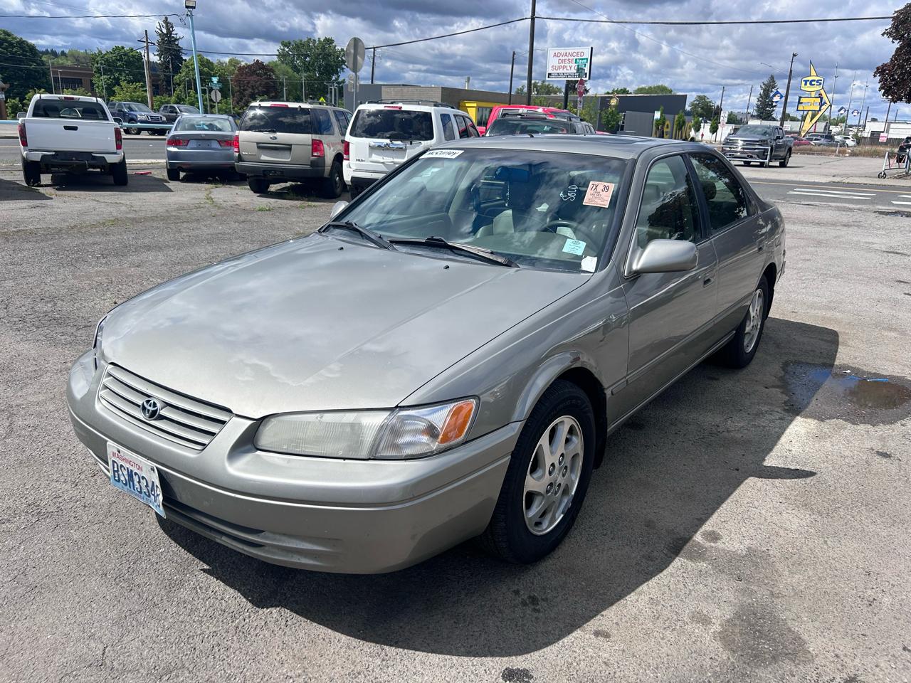 Toyota Camry LE V6 1999