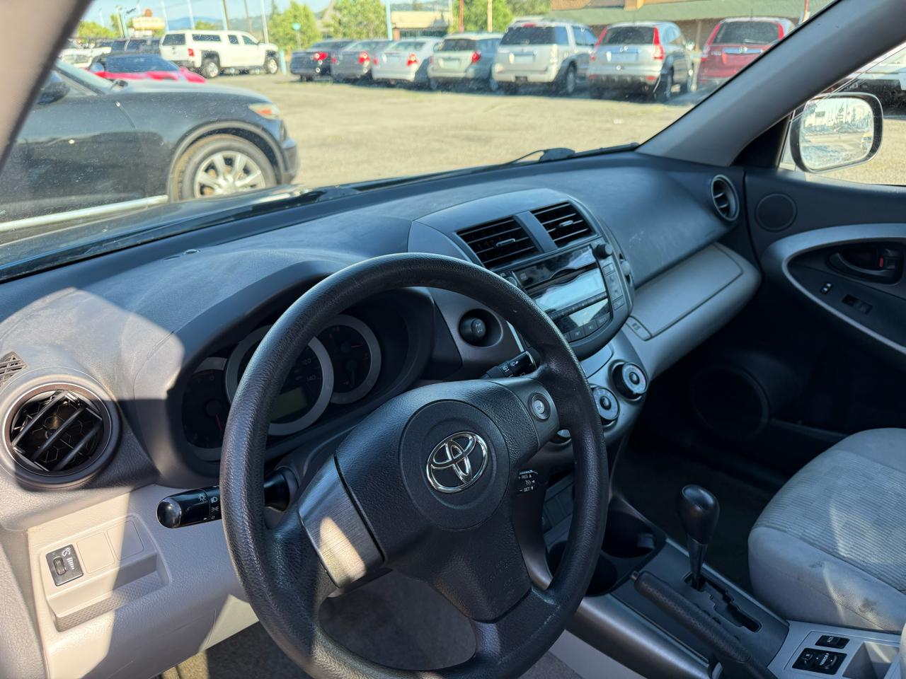 Toyota RAV4 Base I4 4WD 2010