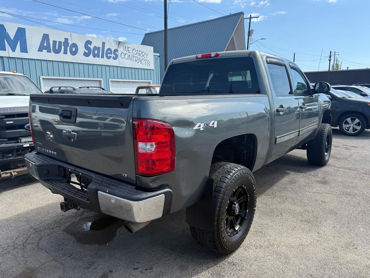 Chevrolet Silverado 1500 LT Crew Cab 4WD 2011
