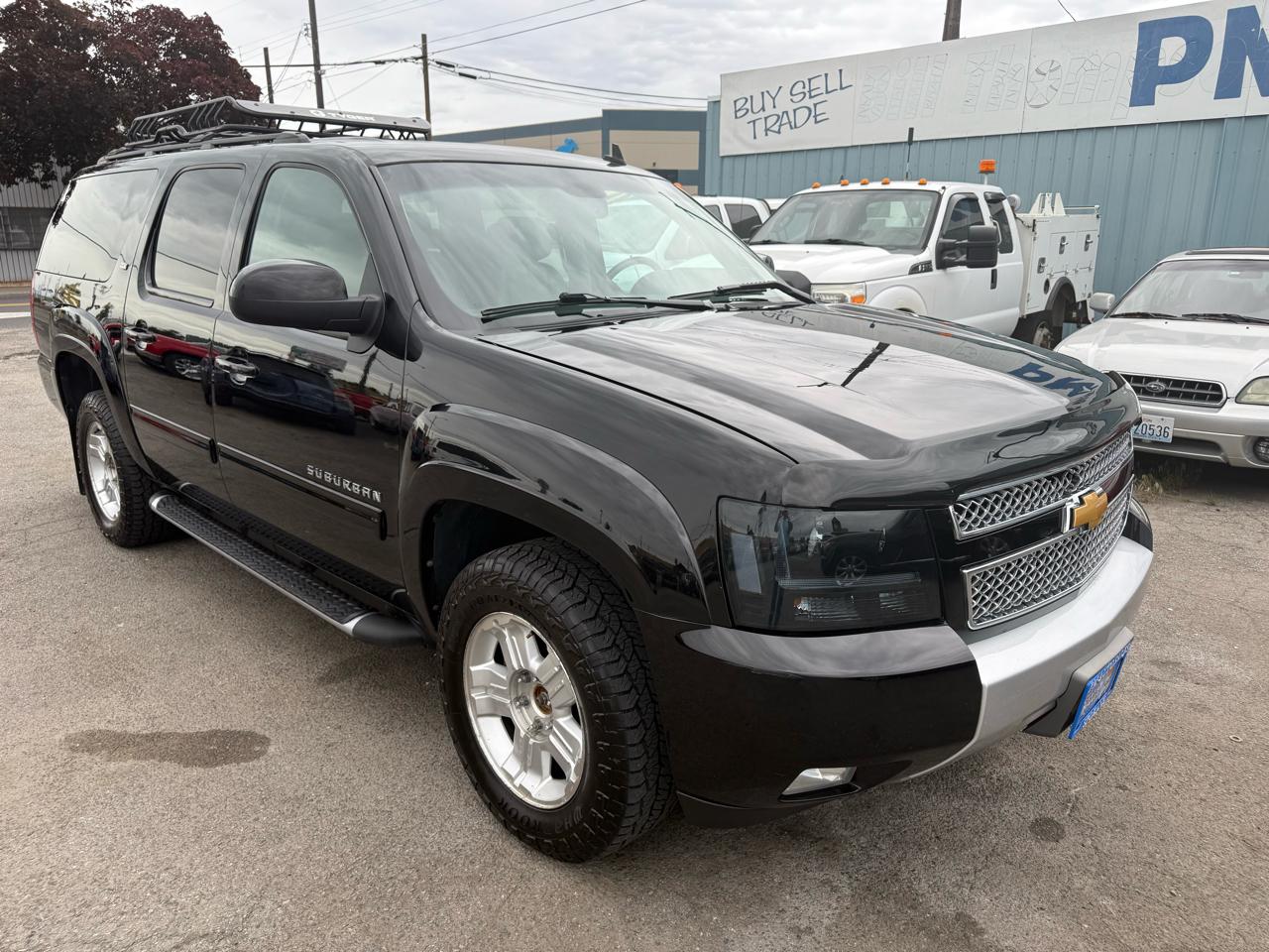 Chevrolet Suburban LT 1500 4WD 2014