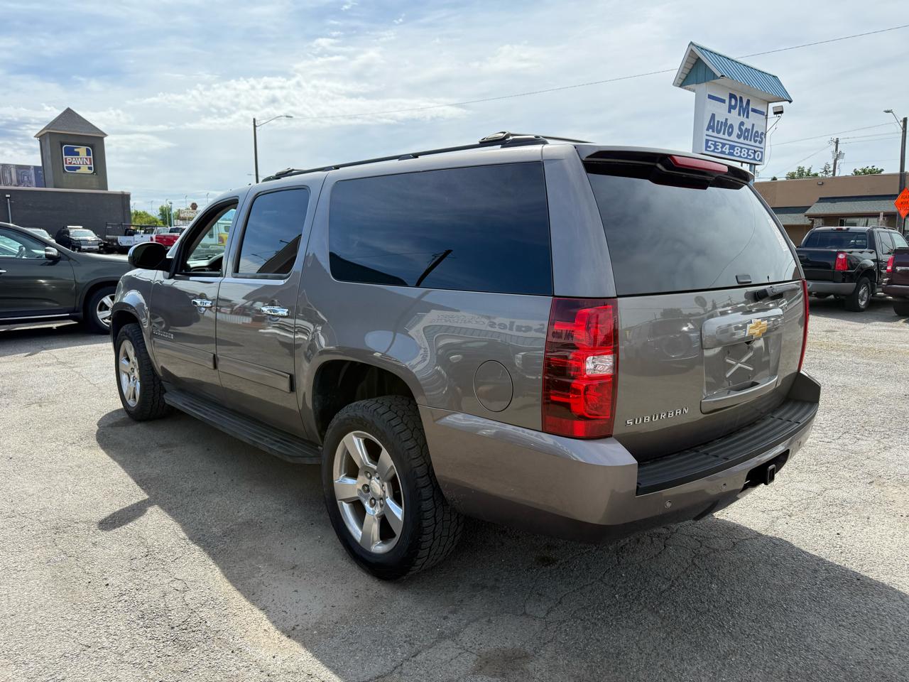 Chevrolet Suburban LS 1500 2WD 2014
