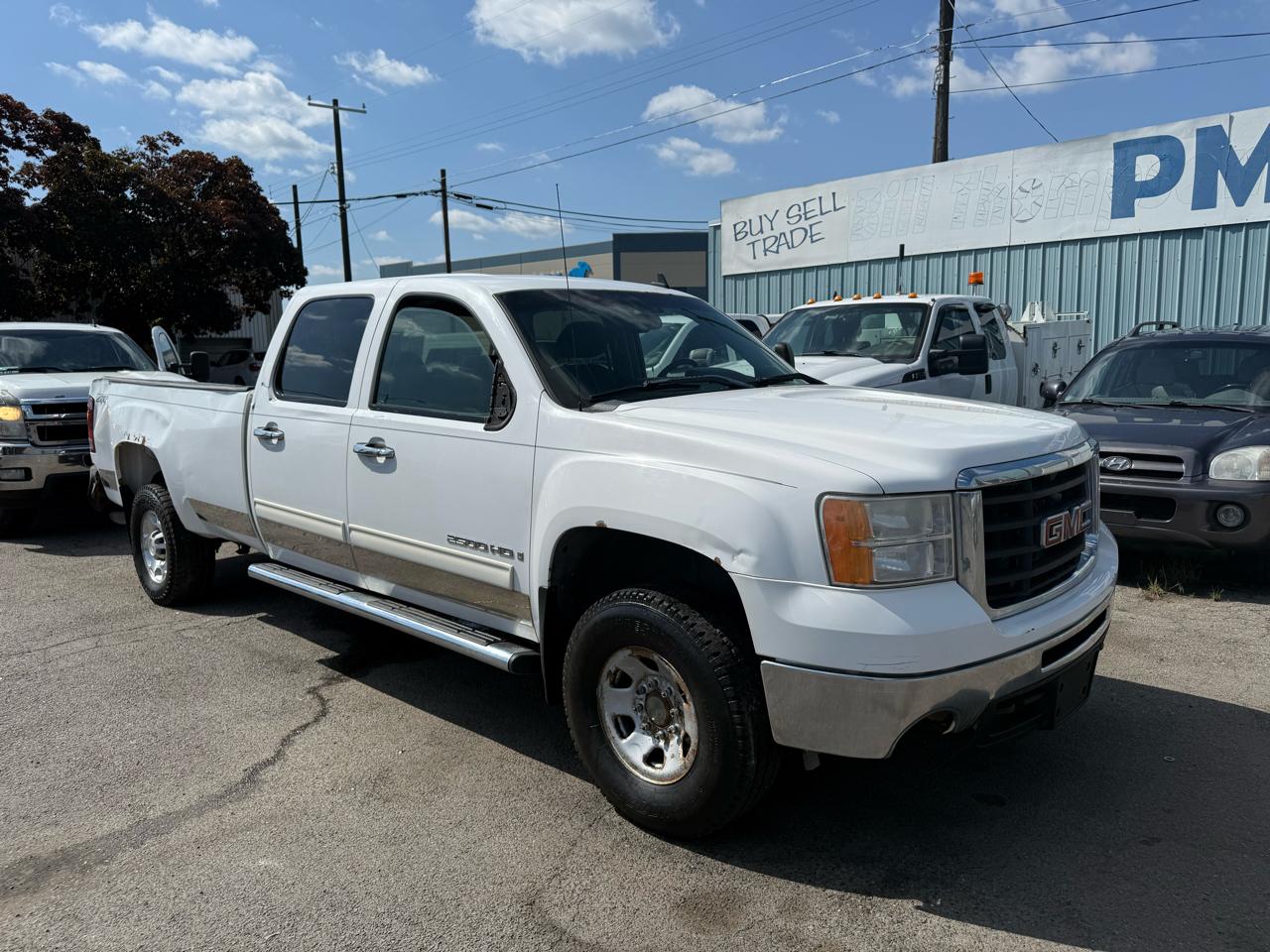GMC Sierra 2500HD Work Truck Crew Cab Long Box 4WD 2007