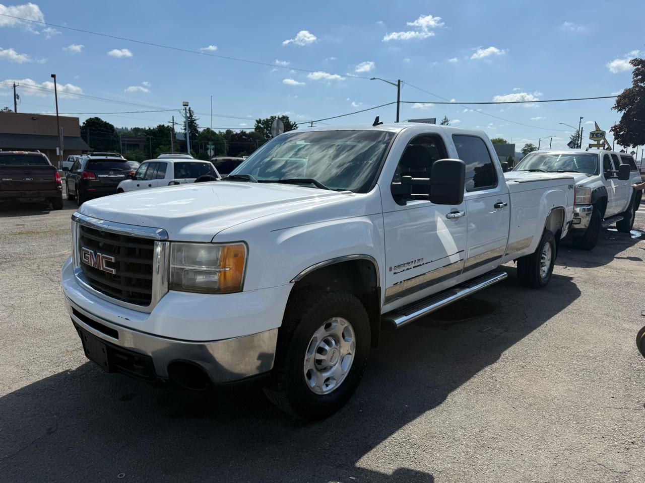 GMC Sierra 2500HD Work Truck Crew Cab Long Box 4WD 2007