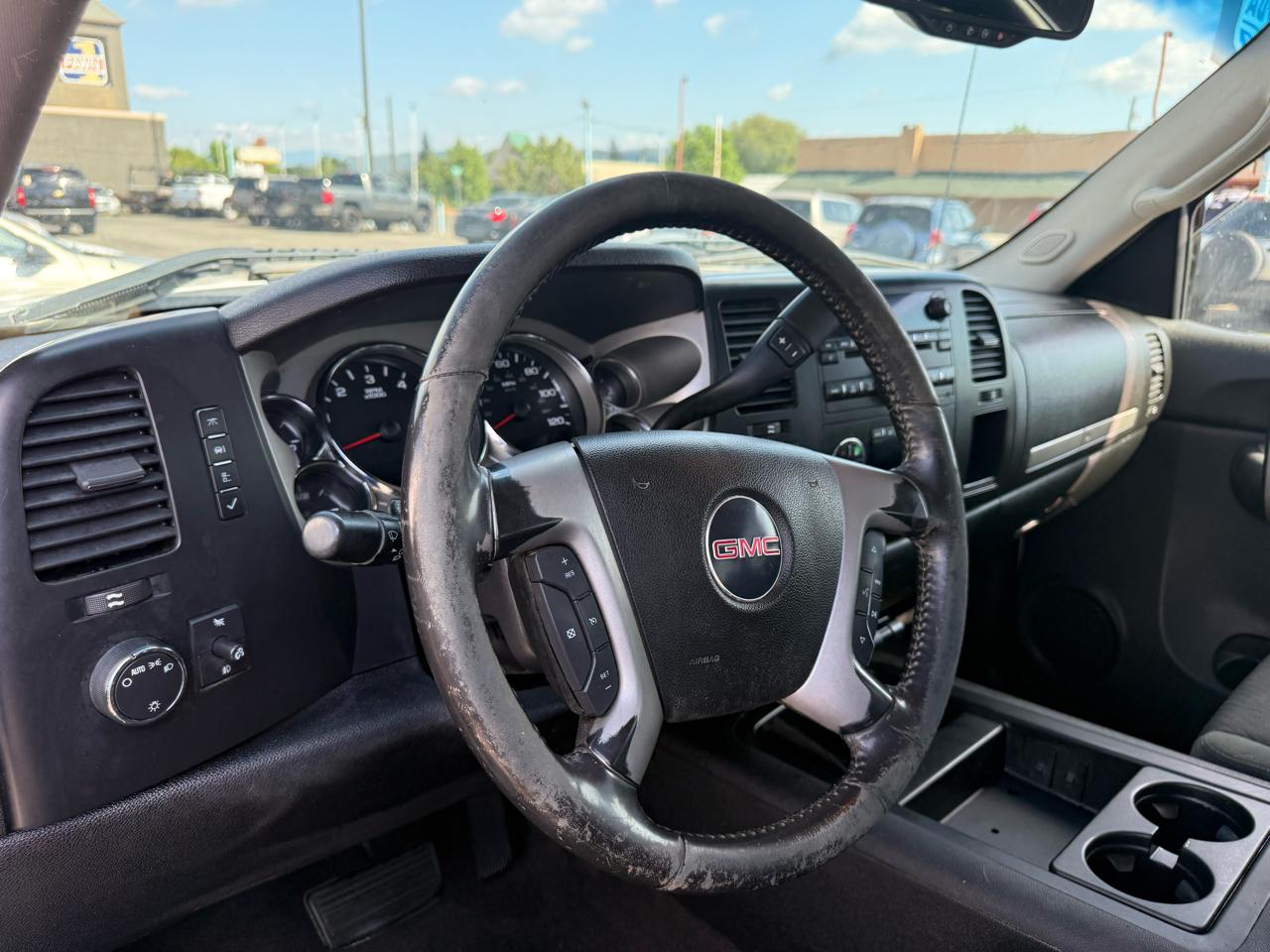 GMC Sierra 2500HD Work Truck Crew Cab Long Box 4WD 2007