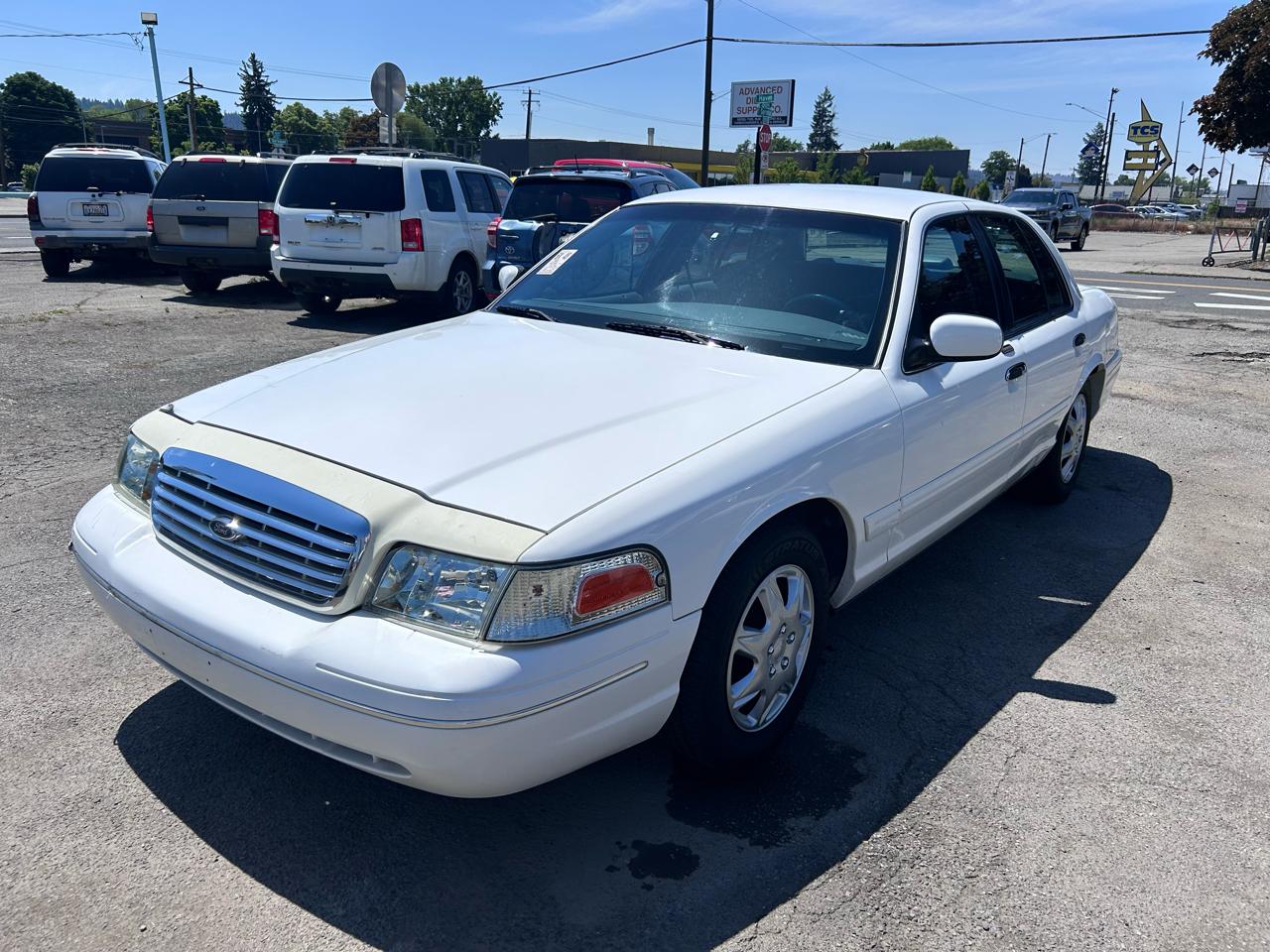 Ford Crown Victoria LX 2001