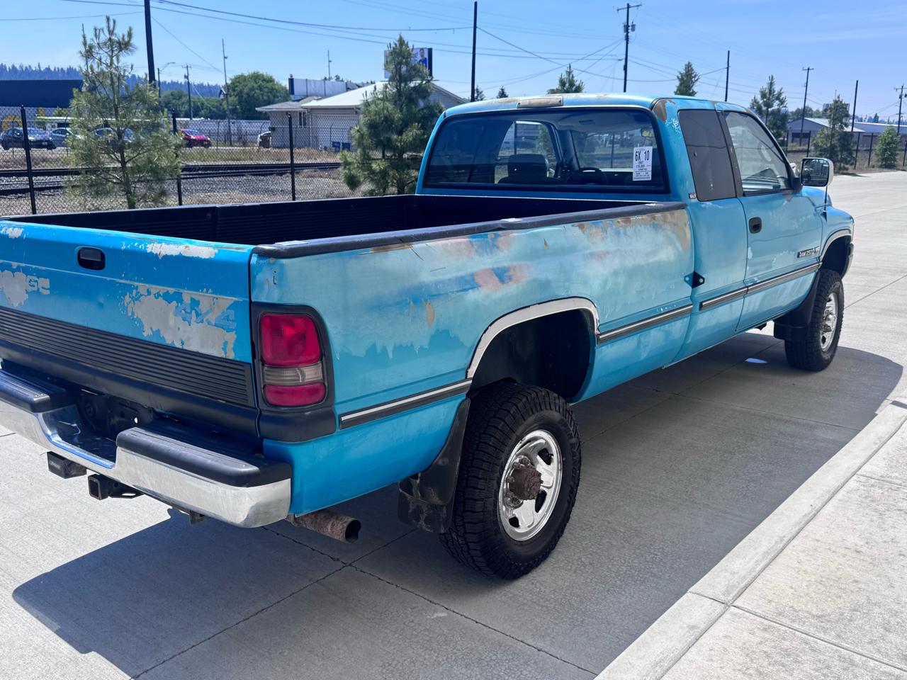 Dodge Ram 2500 ST Club Cab 8-ft. Bed 4WD 1997