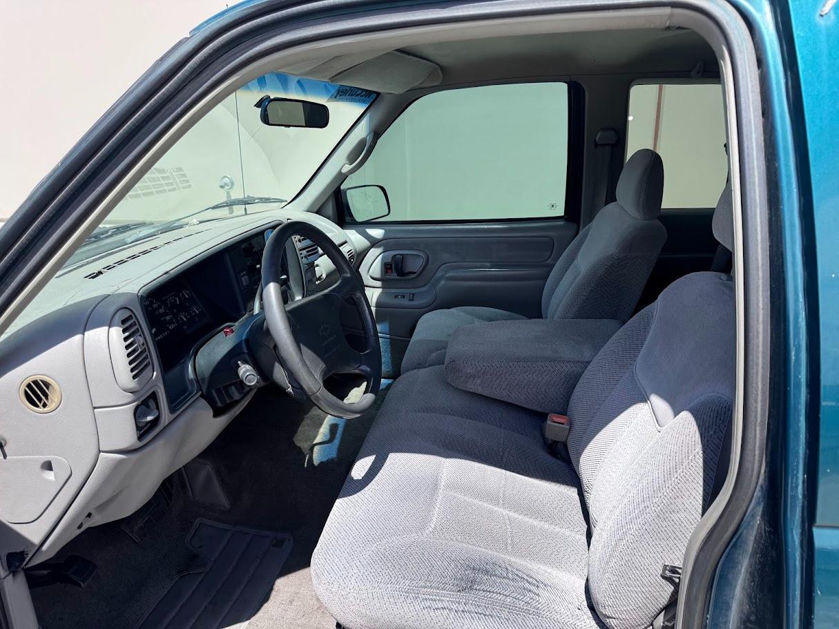 Chevrolet C/K 1500 Ext. Cab 6.5-ft. Bed 2WD 1995