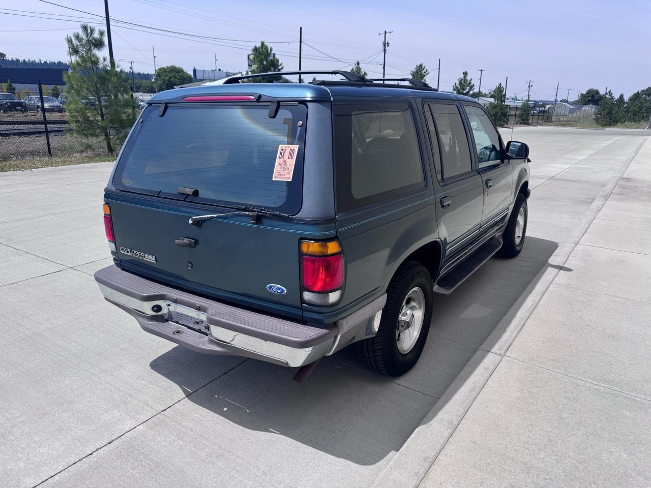 Ford Explorer XL 4-Door 4WD 1996