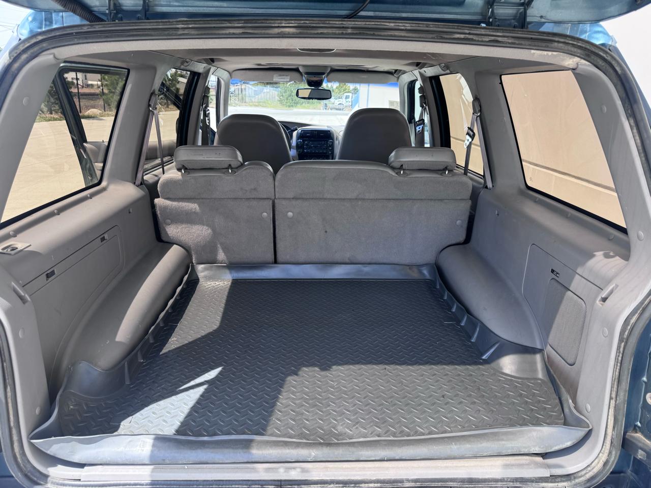 Ford Explorer XL 4-Door 4WD 1996