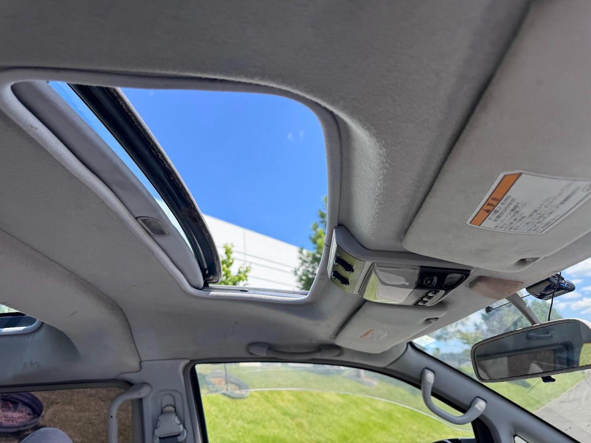 Mitsubishi Delica L400 Space Gear  1997