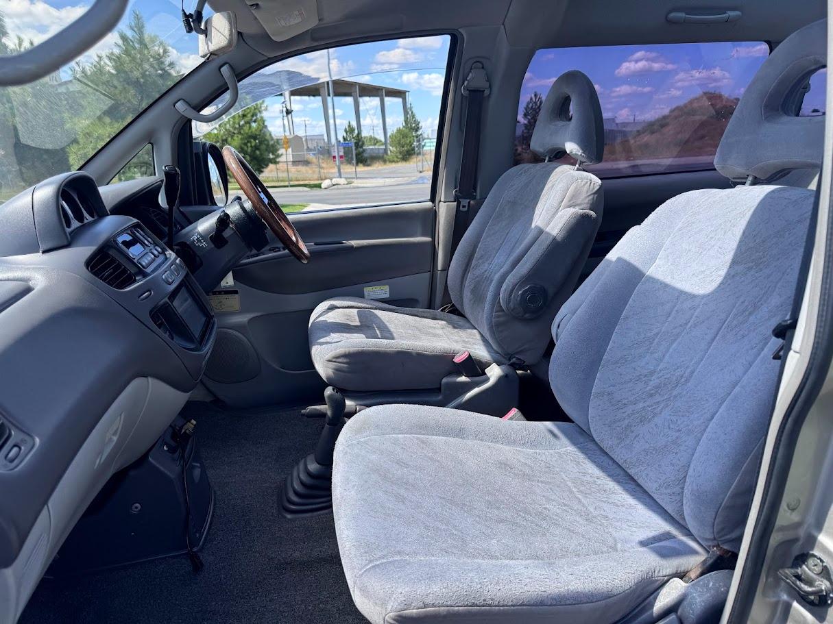 Mitsubishi Delica L400 Space Gear  1997