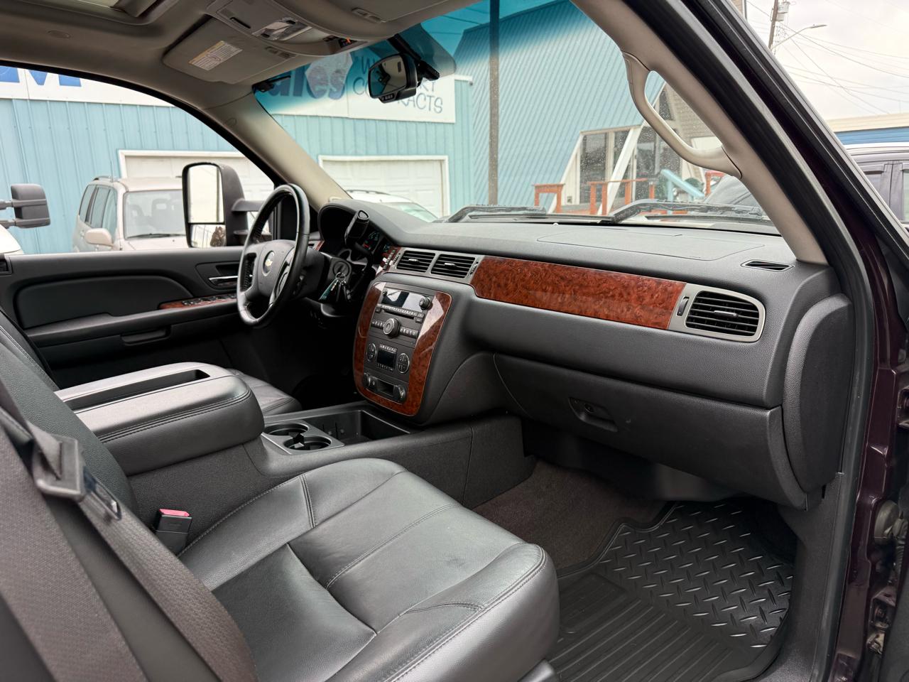 Chevrolet Silverado 2500HD 4WD Double Cab 144.2" LTZ 2008