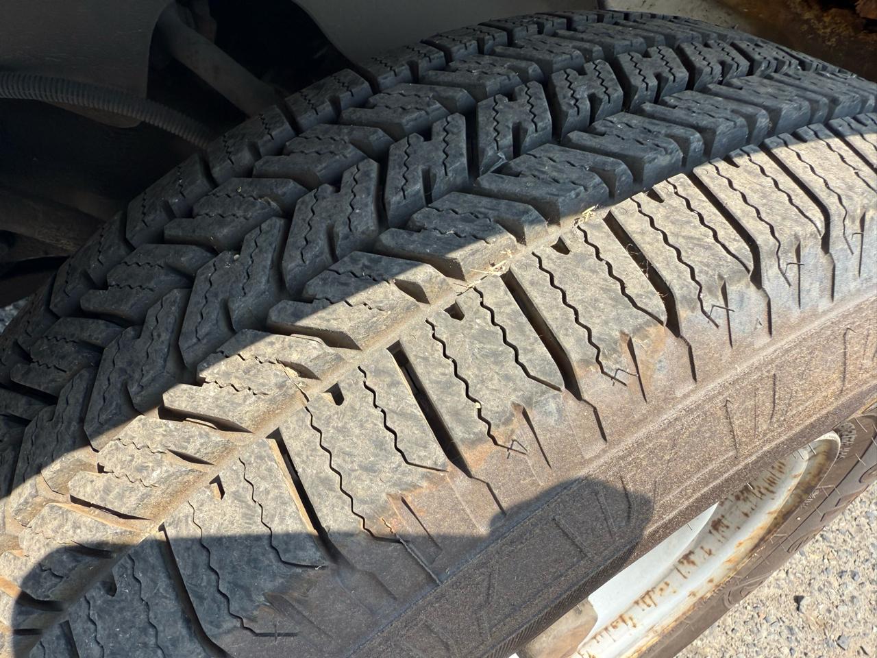 Chevrolet Express 2500 Extended Cargo 2002