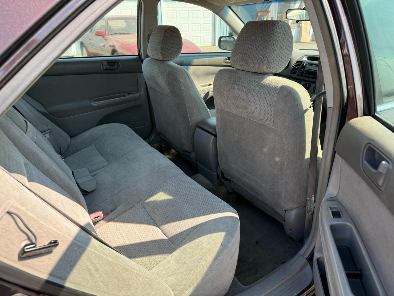 Toyota Camry LE 2002