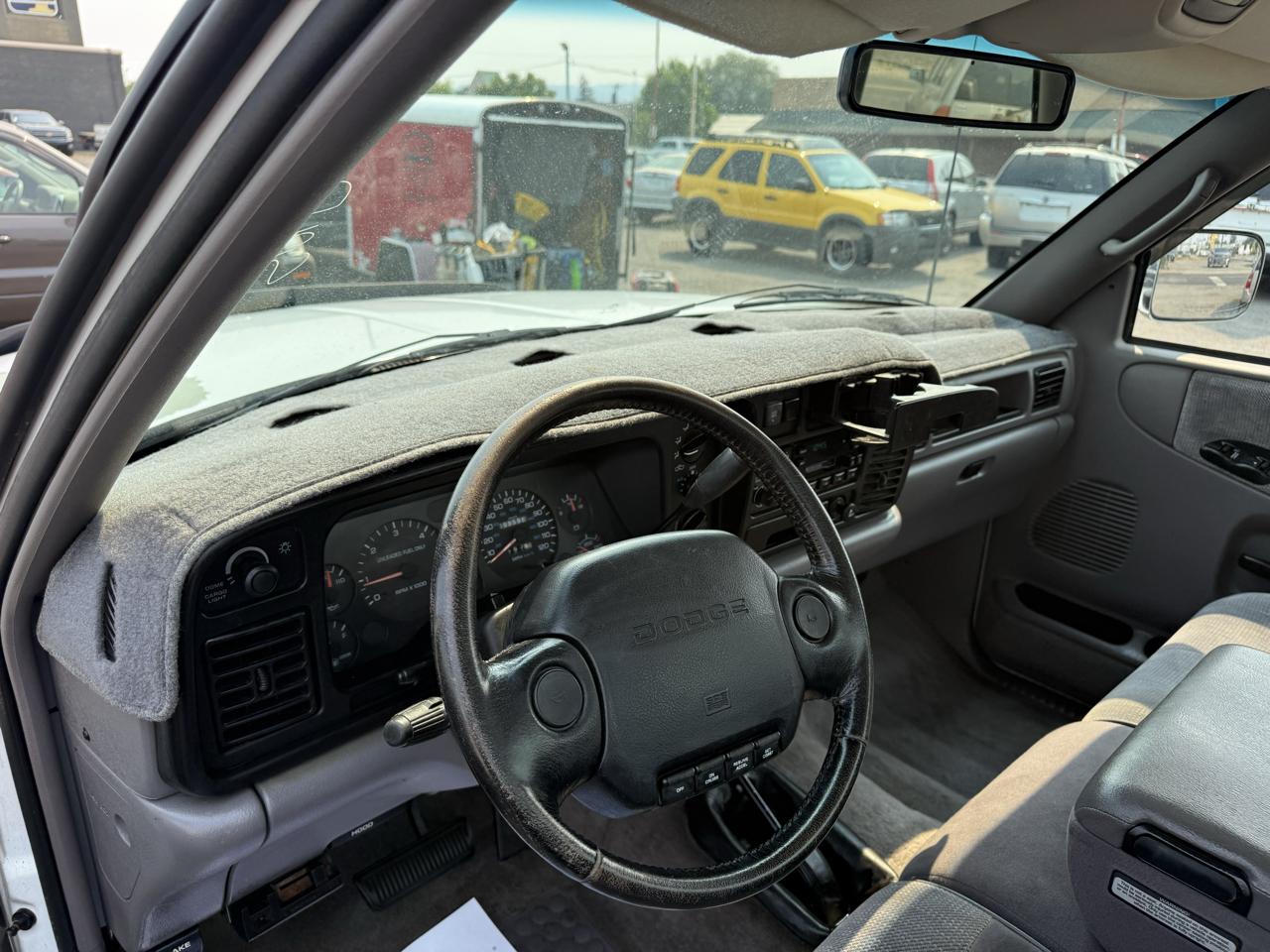 Dodge Ram 2500 LT LD Reg. Cab 8-ft. Bed 4WD 1995