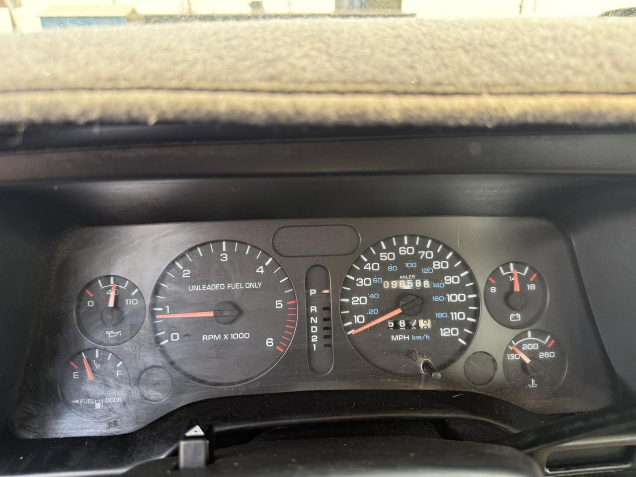 Dodge Ram 2500 LT LD Reg. Cab 8-ft. Bed 4WD 1995