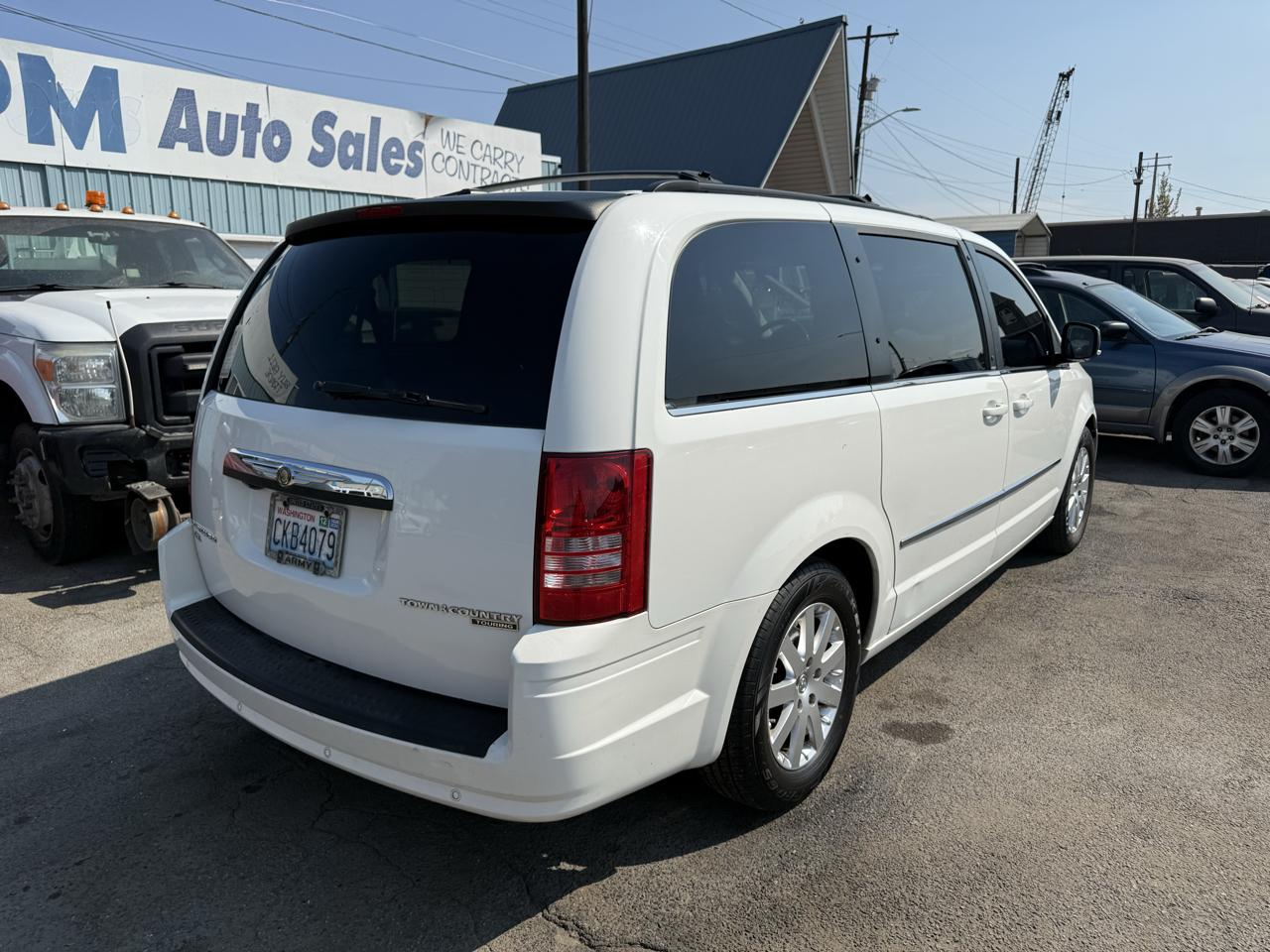 Chrysler Town & Country Touring Plus 2010