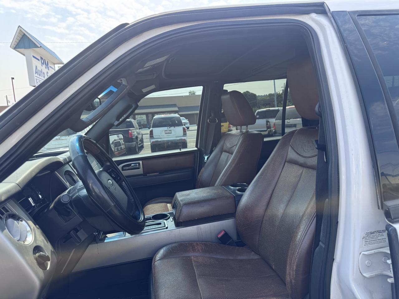 Ford Expedition King Ranch 4D SUV 4WD 2010