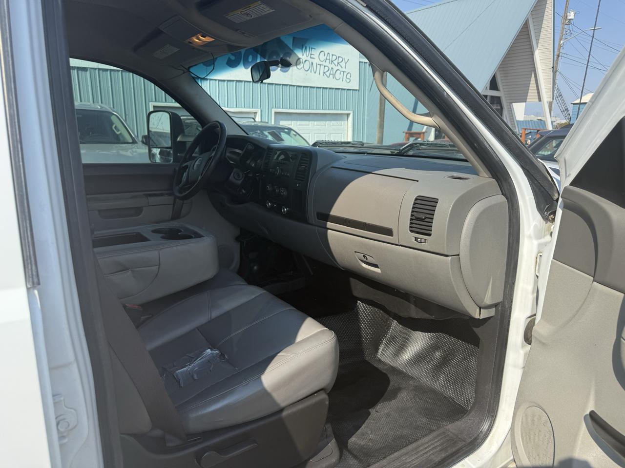 GMC Sierra 3500HD Work Truck Crew Cab 4WD 2011