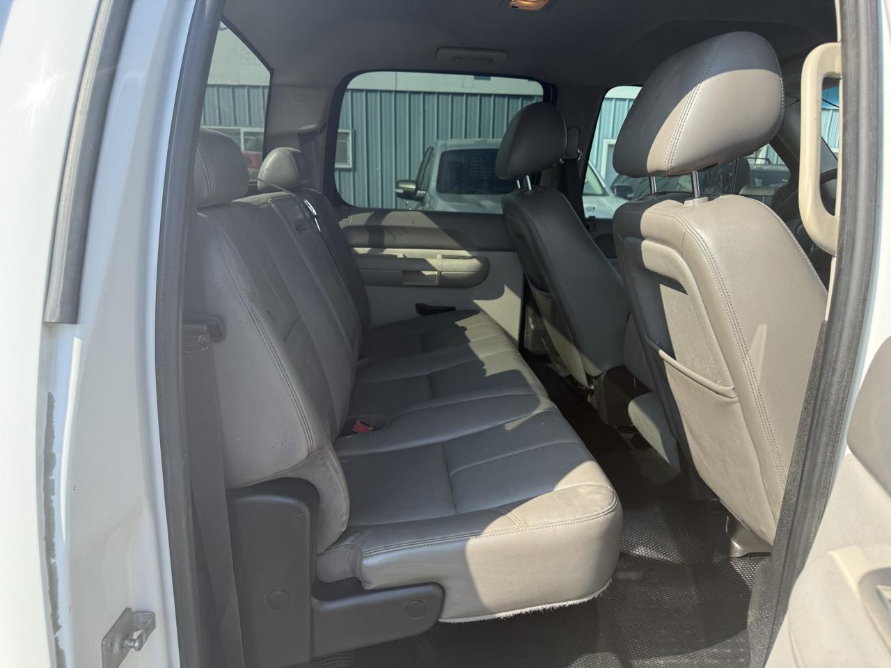 GMC Sierra 3500HD Work Truck Crew Cab 4WD 2011