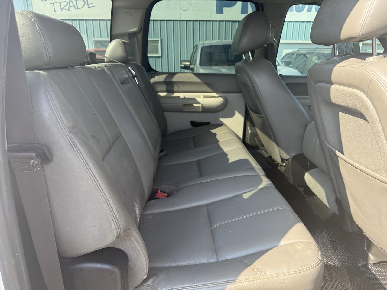GMC Sierra 3500HD Work Truck Crew Cab 4WD 2011