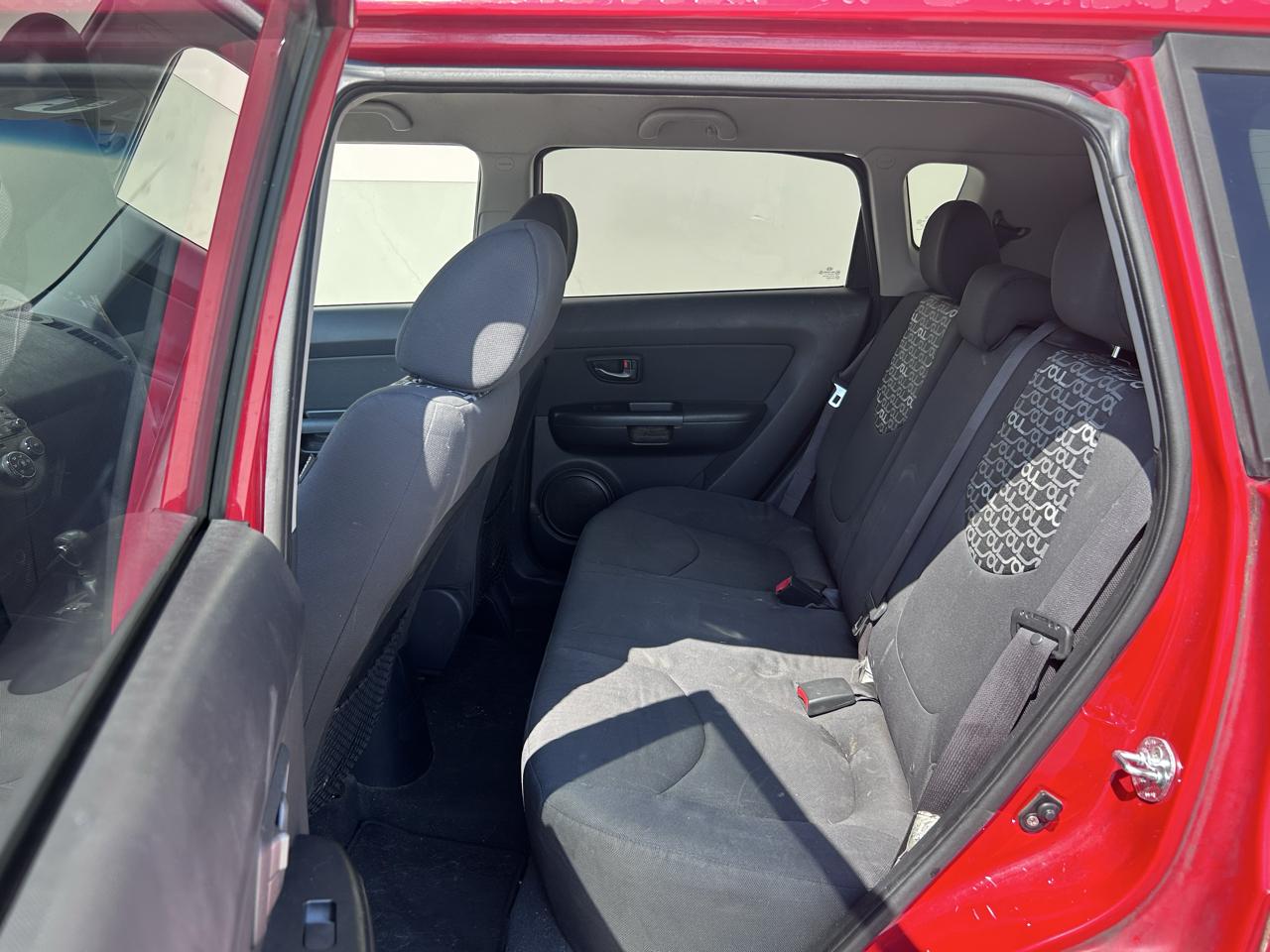 Kia Soul + 4D Wagon 2011