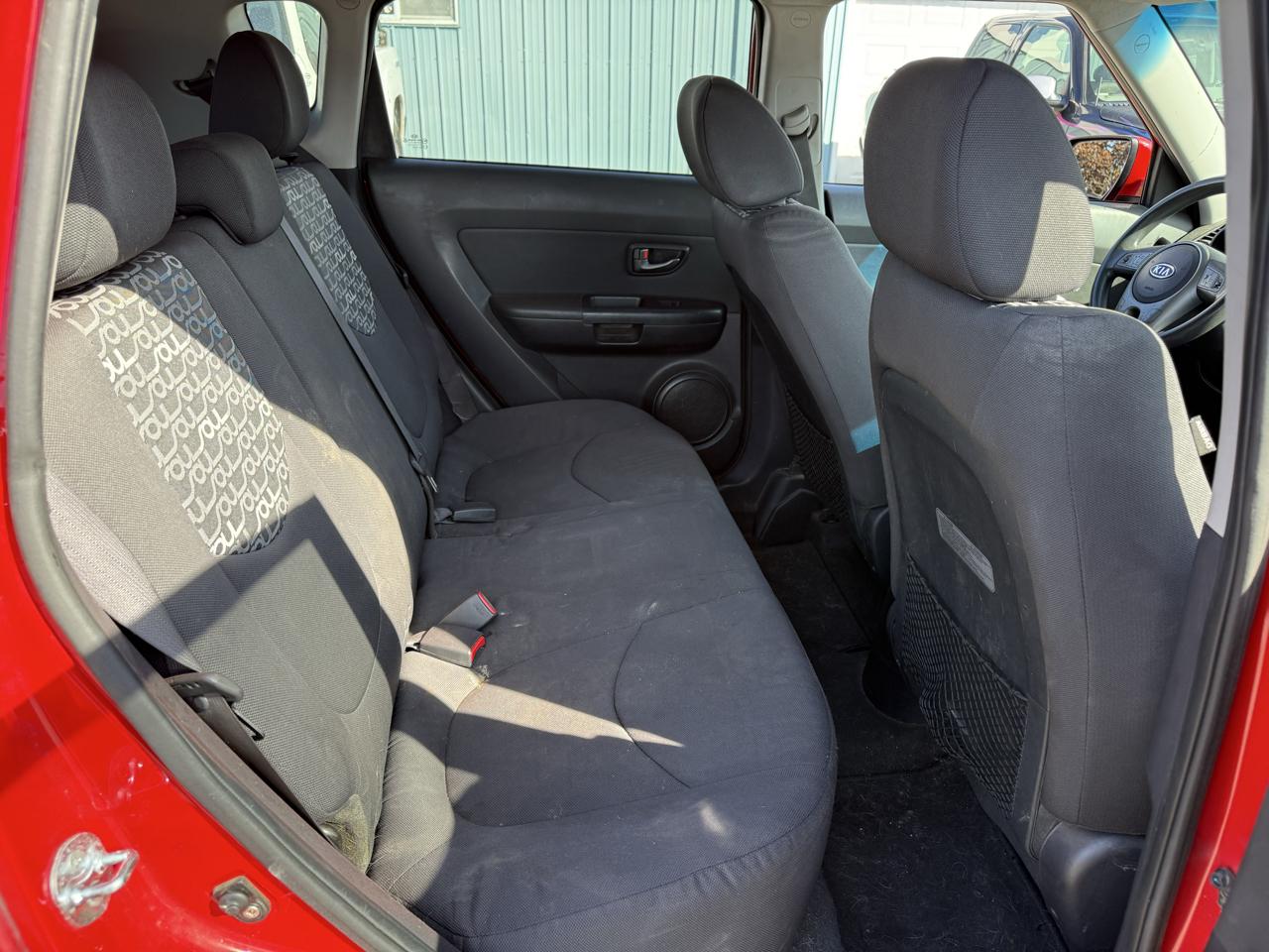 Kia Soul + 4D Wagon 2011