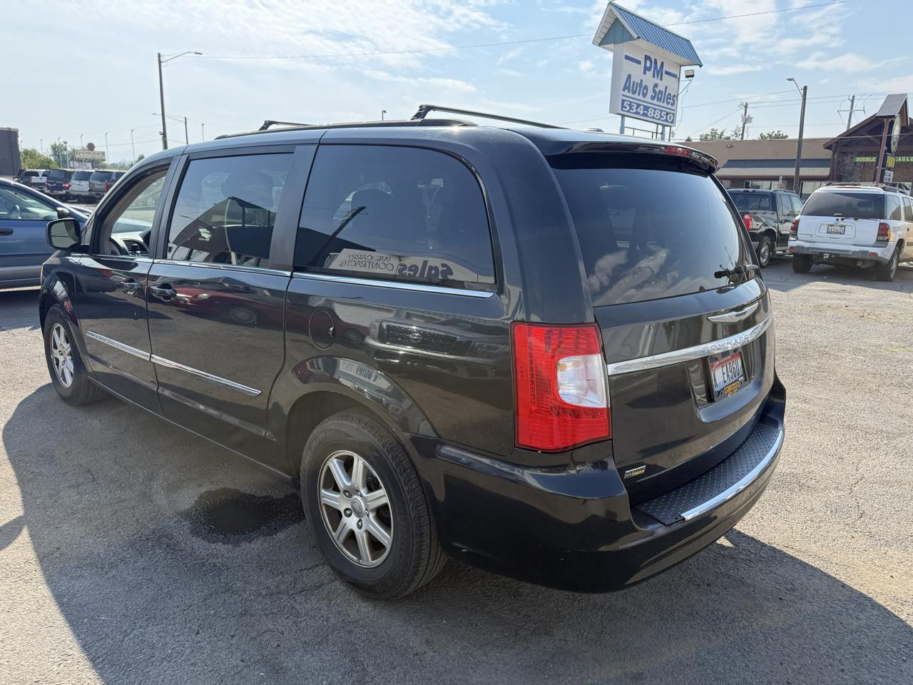 Chrysler Town & Country Touring 2012